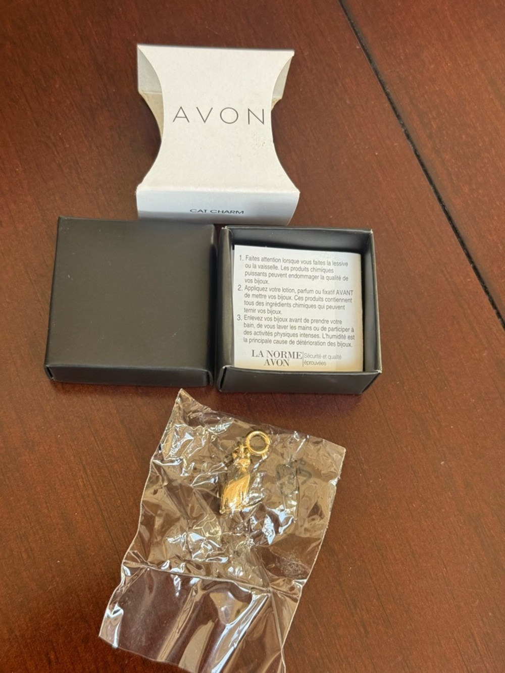 Avon Gold Cat Charm Pendant with Lobster Clasp